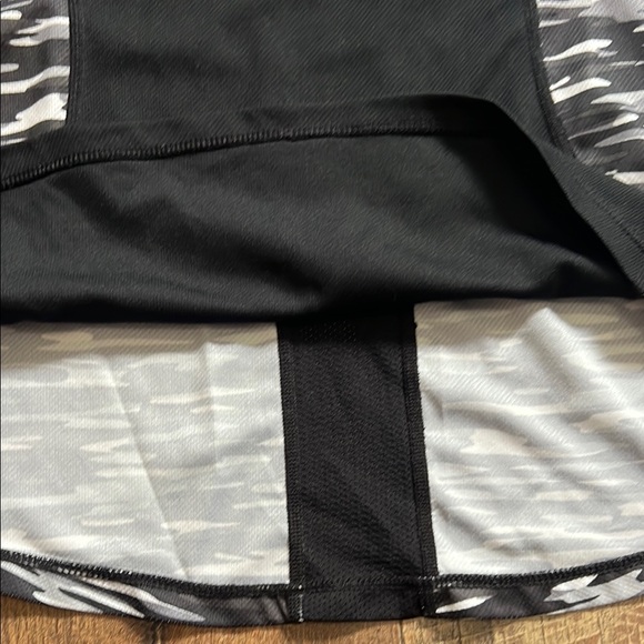 Nike Women's Black and Gray Dri-FIT Top - Picture 5 of 7